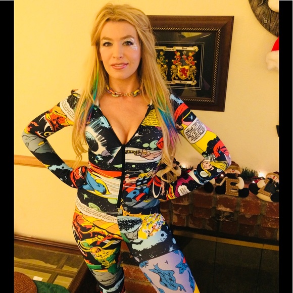 Meet your Posher - Picture 2 of 6